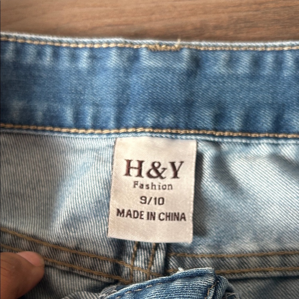 Distressed Blue Jeans - Picture 3 of 3